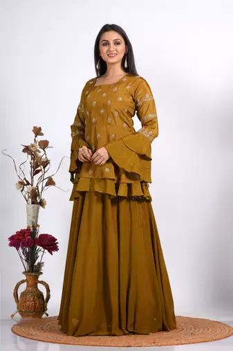 Mehadi long jacket with skirt with hand embroidery