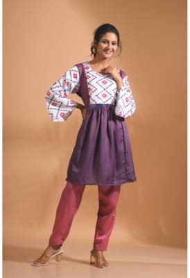 Multcolour  pinted coset 4