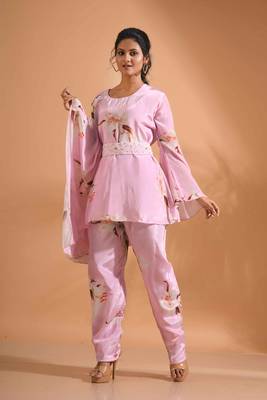 Pink kaftan set with pant with printed 1