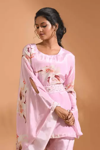 Pink kaftan set with pant with printed
