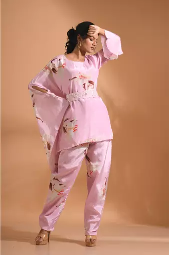 Pink kaftan set with pant with printed