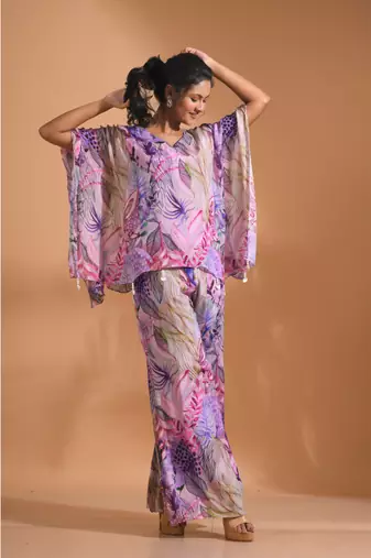 Light multicolour  printed coset
