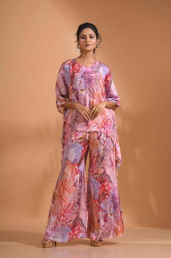 Light multicolour  printed coset