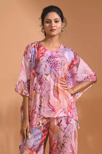 Light multicolour  printed coset
