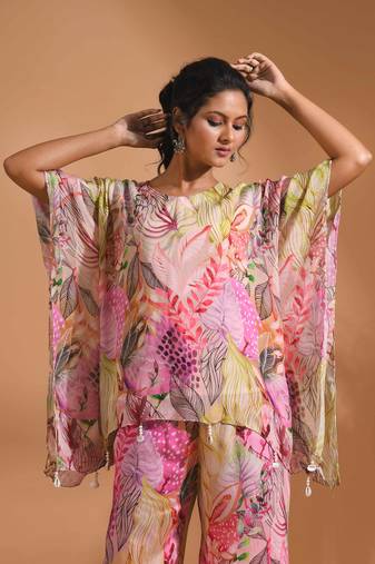 Light multicolour  printed coset