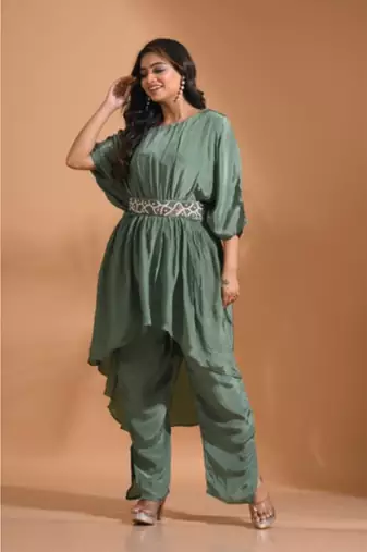 Green kaftan set with pant with printed