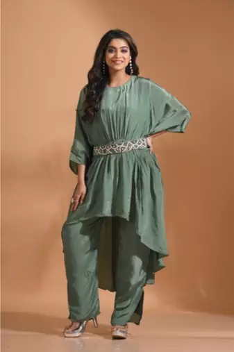 Green kaftan set with pant with printed