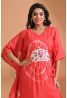 Red kaftan set with emroidiery with printed 3