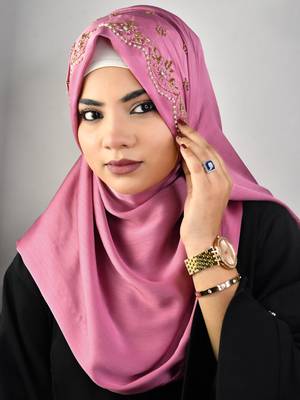 Pinkluxury bridal wedding wear hijab scarf   with handwork 2