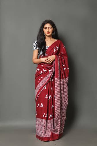 Mehroon cotton mulmul printed saree with blouse piece