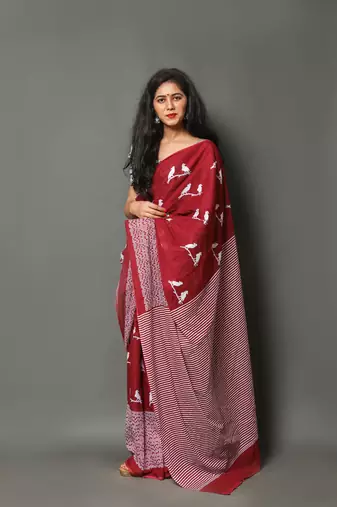 Mehroon cotton mulmul printed saree with blouse piece