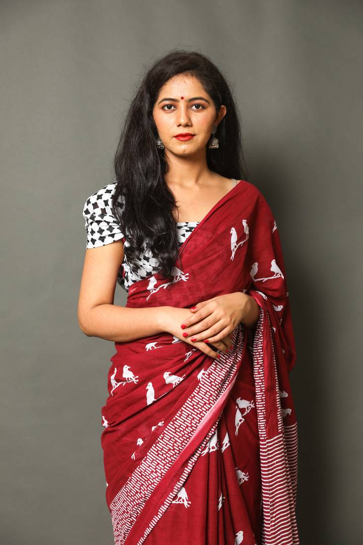 Mehroon cotton mulmul printed saree with blouse piece