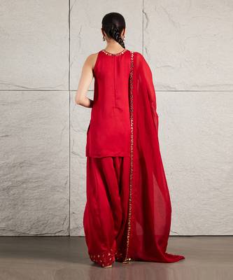 Red satin organza kurta set 4
