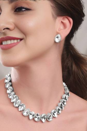 rhodium plated white color crystal ad gemstone-studded jewelry set