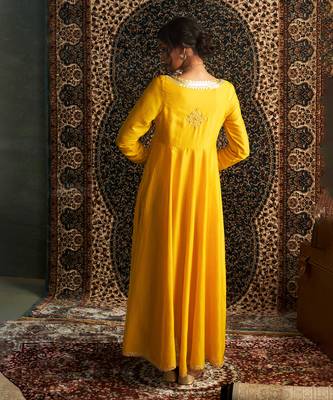 Marigold chanderi kurta set 5
