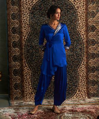 Blue model satin coord set 1