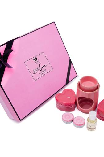 Iris fragrance gift set-a beautiful box with oil burner and candles.fragrance-romance