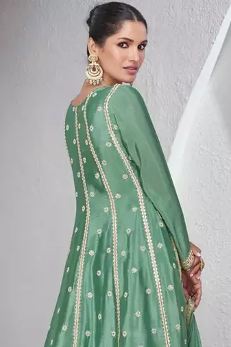 Green embroidered chiffon semi stitched salwar suit