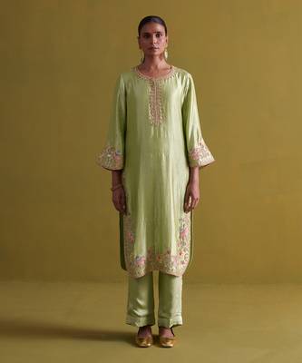 Pista green kora silk kurti with bamberg satin pallazo and organza dupatta 3
