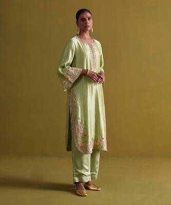 Pista green kora silk kurti with bamberg satin pallazo and organza dupatta 4