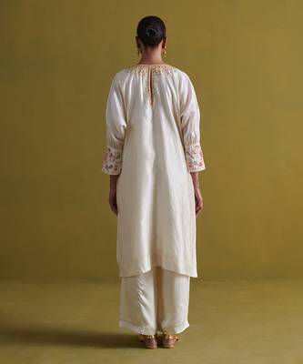 Ivory kora silk kurti with bamberg satin pallazo 5