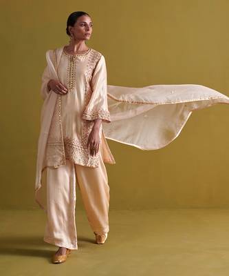 Beige kora silk kurti with bamberg satin pallazo and organza dupatta 5