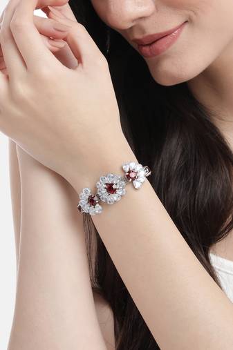 rhodium plated red color crystal ad gemstone-studded adjustable hand bracelet for girls women