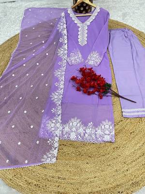 Graceful Purple Embroidered Georgette Kurta Pant Set with Dupatta 3