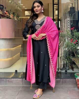 Black embroidered art silk kurta pant with dupatta 1