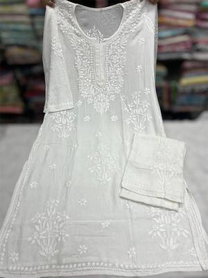 White chikankari chanderi  kurta with pant 1