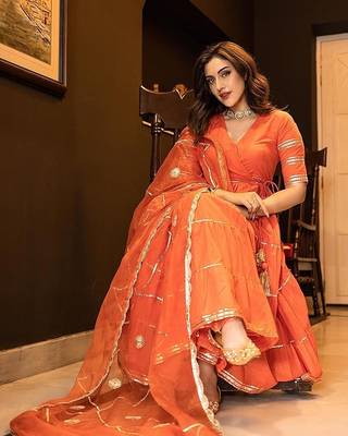 Coral Orange Cotton Gota Patti Embroidered Kurta Set 5