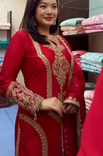 Red embroidered chiffon kurta pant with dupatta