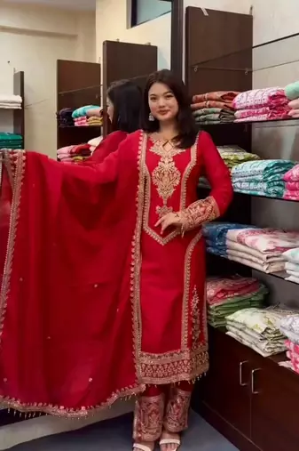 Red embroidered chiffon kurta pant with dupatta