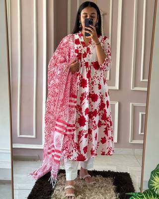 Red printed cotton kurta pant with dupatta 4