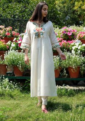 White embroidered cotton  kurta with pant 2