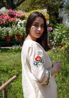 White embroidered cotton  kurta with pant 3