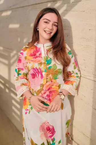 White floral print kurta with pant