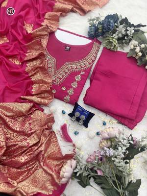 Pink embroidered chanderi silk kurta pant with dupatta 7