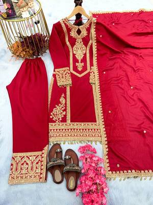 Red embroidered chiffon kurta pant with dupatta 6