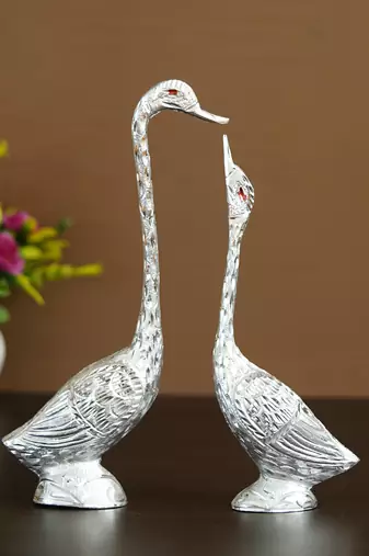 One 10.5 inch silver kissing swan couple handcrafted decorative figurine