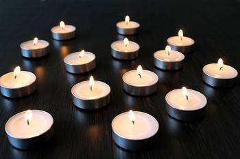 Pack of 50 unscented tea light candles 1