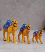Set of 3 camel statues