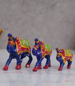 Set of 3 camel statues