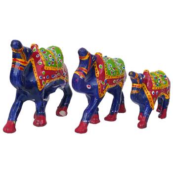 Set of 3 camel statues 4