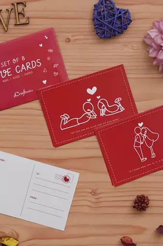 One set of 8 valentine love gift cards set (red and white)