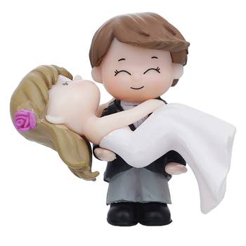 One bride kissing groom romantic polyresin decorative showpiece 3