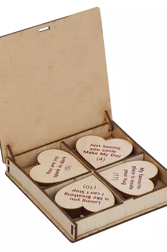 One "20 reasons why i love you" printed on little hearts valentine brown wooden gift set