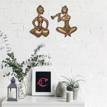 One set of 2 musicians brown and golden color metal wall hanging 2