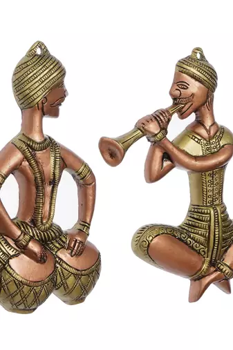 One set of 2 musicians brown and golden color metal wall hanging