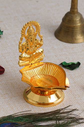 1 lord ganesha idol decorative diya